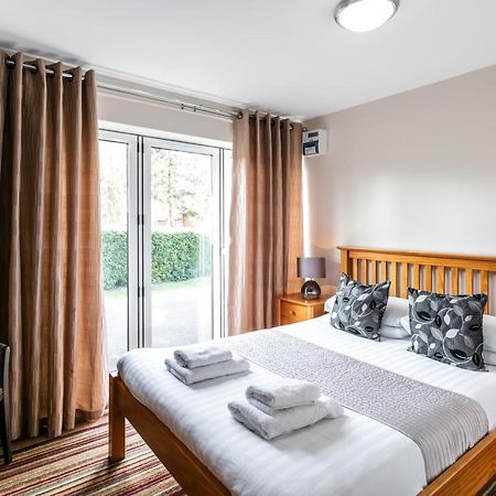 Roydon Marina Village Hotel Eksteriør bilde