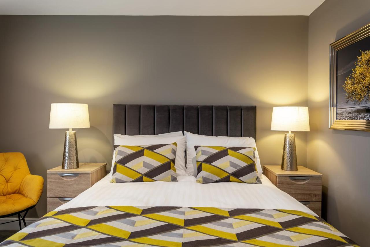 Roydon Marina Village Hotel Eksteriør bilde