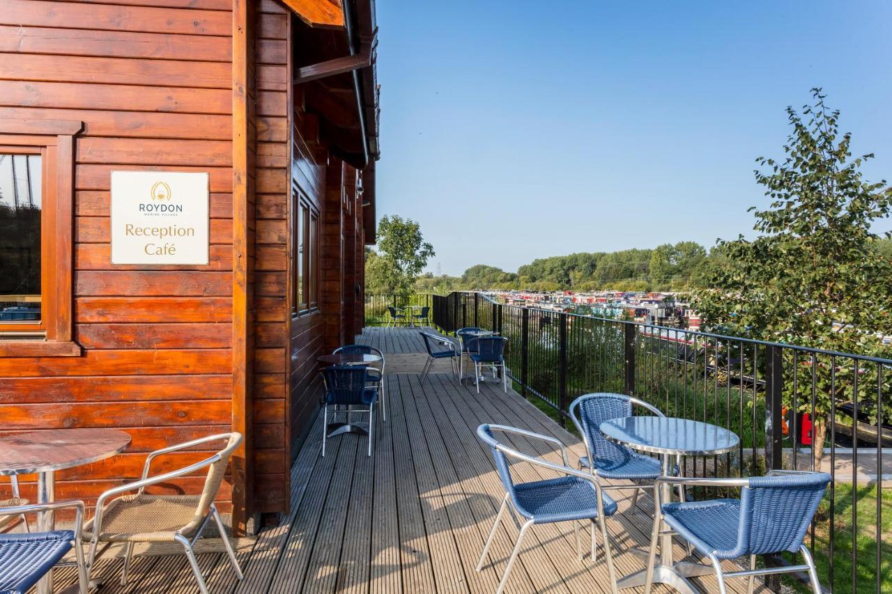 Roydon Marina Village Hotel Eksteriør bilde