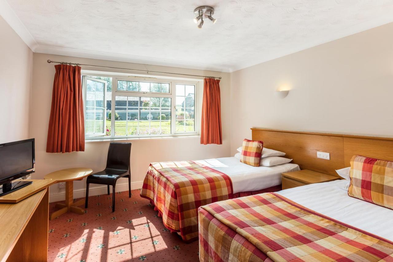 Roydon Marina Village Hotel Eksteriør bilde