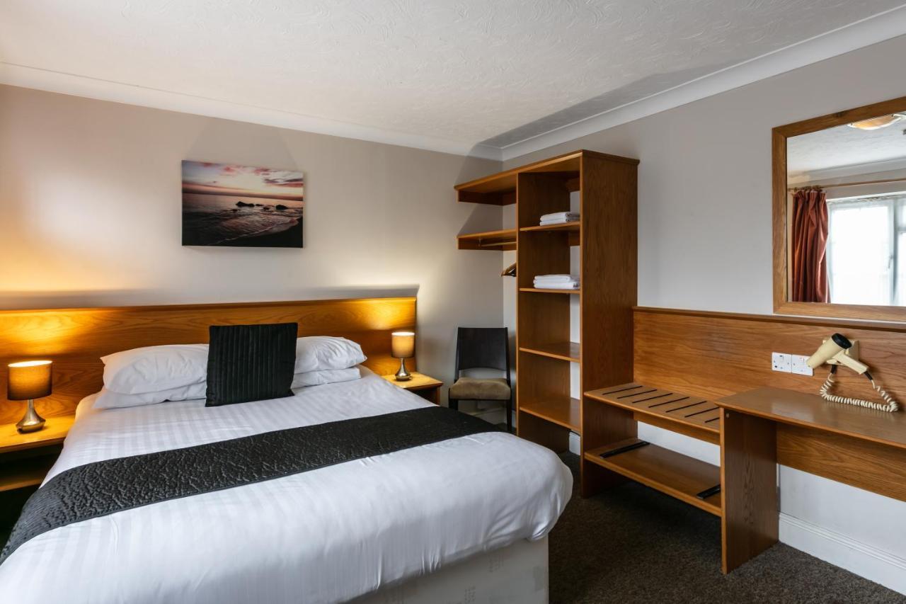 Roydon Marina Village Hotel Eksteriør bilde