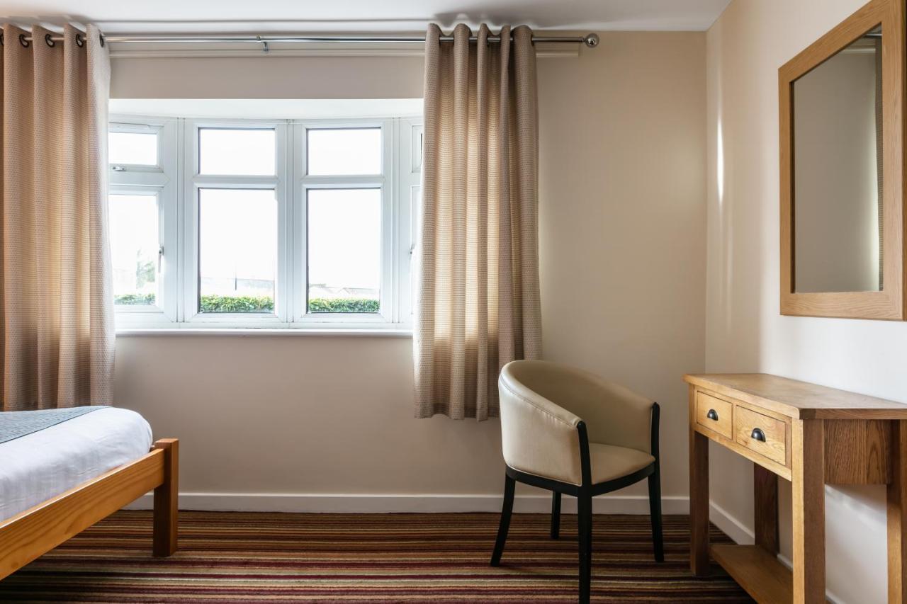 Roydon Marina Village Hotel Eksteriør bilde